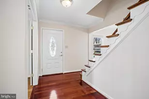 2126 Docket Ln, Vienna, VA 22181 - Photo 2