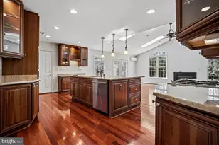 2126 Docket Ln, Vienna, VA 22181 - Photo 16