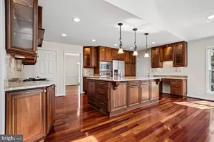 2126 Docket Ln, Vienna, VA 22181 - Photo 12