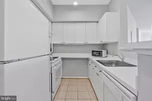 1625 International Dr, McLean, VA 22102 - Photo 8