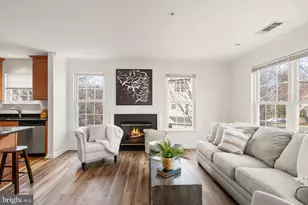 12857 Fair Briar Ln, Fairfax, VA 22033 - Photo 20