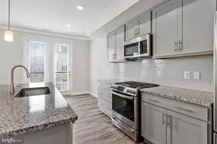 2376 Stella Pl, Alexandria, VA 22303 - Photo 12