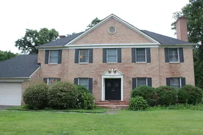 6367 Lynwood Hill Road, McLean, VA 22101 - Photo 2