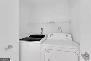 14437 Gringsby Ct, Centreville, VA 20120 - Photo 18