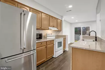 5840 Burke Manor Court, Burke, VA 22015 - Photo 6