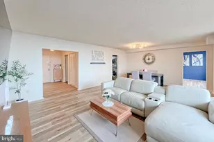 3705 S George Mason Dr, Falls Church, VA 22041 - Photo 1