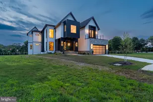 104 Mashie Ct SE, Vienna, VA 22180 - Photo 2