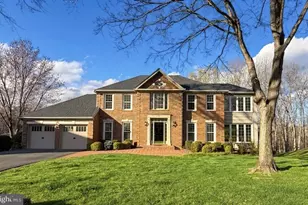 6181 Snowhill Ct, Centreville, VA 20120 - Photo 2