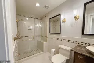 6181 Snowhill Ct, Centreville, VA 20120 - Photo 22