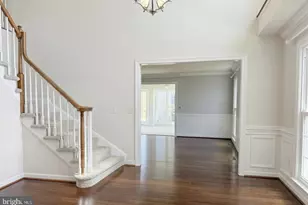 6181 Snowhill Ct, Centreville, VA 20120 - Photo 6