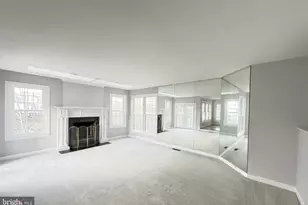 6181 Snowhill Ct, Centreville, VA 20120 - Photo 18