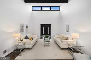 7805 Wendy Ridge Ln, Annandale, VA 22003 - Photo 6