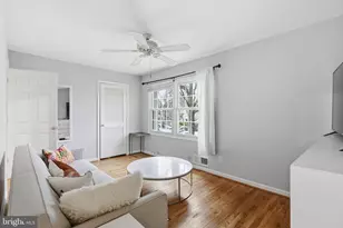 8222 Carrleigh Pkwy, Springfield, VA 22152 - Photo 8