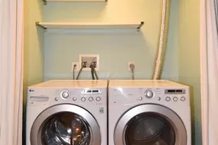 5987 Edgehill Ct, Alexandria, VA 22303 - Photo 6