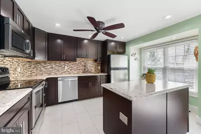 13803 Fount Beattie Court, Centreville, VA 20121 - Photo 6