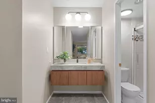 5903 Mt Eagle Dr, Alexandria, VA 22303 - Photo 20