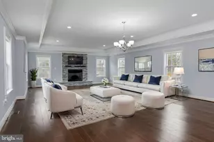 7908 Holmes Run Dr, Falls Church, VA 22042 - Photo 30