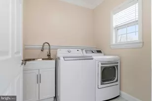 7908 Holmes Run Dr, Falls Church, VA 22042 - Photo 52