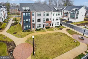 7415 Rocky Crk Ter, Annandale, VA 22003 - Photo 30