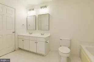 1984 Crescent Park Dr, Reston, VA 20190 - Photo 36