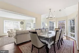 721 Upham Pl NW, Vienna, VA 22180 - Photo 8