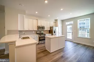 14062 Sunrise Valley Dr, Herndon, VA 20171 - Photo 2