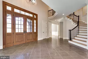 6707 Wemberly Way, McLean, VA 22101 - Photo 4