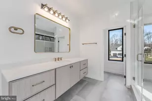 731 Ellsworth Ave, Great Falls, VA 22066 - Photo 42