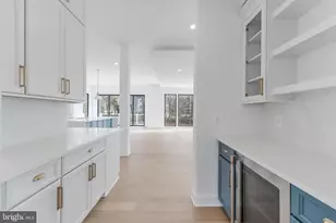 731 Ellsworth Ave, Great Falls, VA 22066 - Photo 12