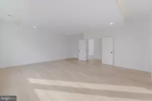 731 Ellsworth Ave, Great Falls, VA 22066 - Photo 38