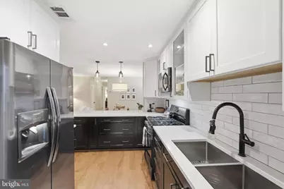 10024 Oakton Terrace Road, Oakton, VA 22124 - Photo 14