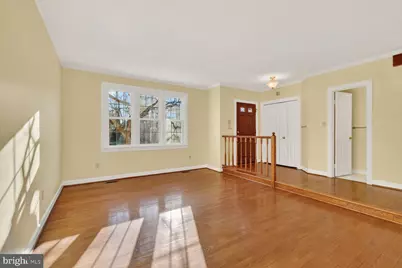 5880 Woodfield Estates Drive, Alexandria, VA 22310 - Photo 4