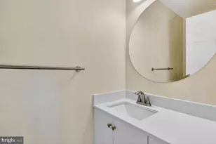 5880 Woodfield Estates Dr, Alexandria, VA 22310 - Photo 6