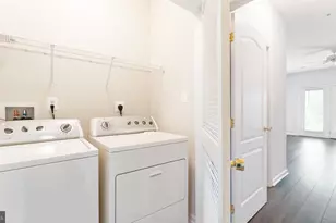 4427 Beechstone Ln, Fairfax, VA 22033 - Photo 34