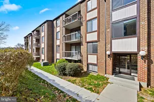 9710 Kingsbridge Dr, Fairfax, VA 22031 - Photo 2