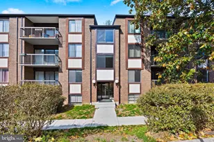 9710 Kingsbridge Dr, Fairfax, VA 22031 - Photo 1