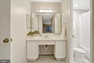 5902 Mt Eagle Dr, Alexandria, VA 22303 - Photo 22