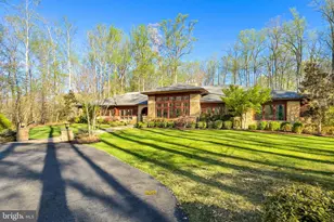 11568 Lilting Ln, Fairfax Station, VA 22039 - Photo 4