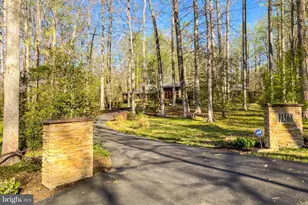 11568 Lilting Ln, Fairfax Station, VA 22039 - Photo 2