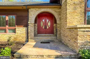 11568 Lilting Ln, Fairfax Station, VA 22039 - Photo 8