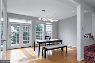 2558 Banshire Dr, Herndon, VA 20171 - Photo 6