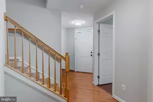 2558 Banshire Dr, Herndon, VA 20171 - Photo 22