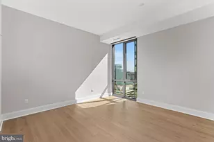 7887 Jones Branch Dr, McLean, VA 22102 - Photo 32