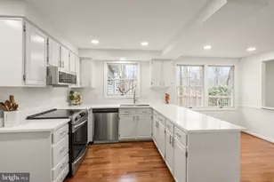 8461 Rushing Creek Ct, Springfield, VA 22153 - Photo 20