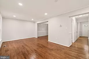 8219 Doctor Craik Ct, Alexandria, VA 22306 - Photo 10