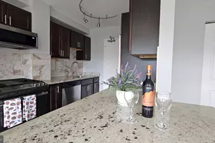 6641 Wakefield Dr, Alexandria, VA 22307 - Photo 8
