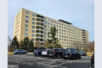 6641 Wakefield Drive #712, Alexandria, VA 22307 - Photo 2