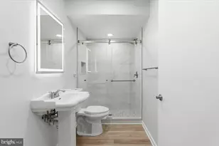 11919 Barrel Cooper Ct, Reston, VA 20191 - Photo 32