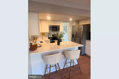 9625 Lindenbrook Street, Fairfax, VA 22031 - Photo 4