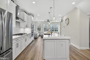 13010 Hattontown Square, Herndon, VA 20171 - Photo 16